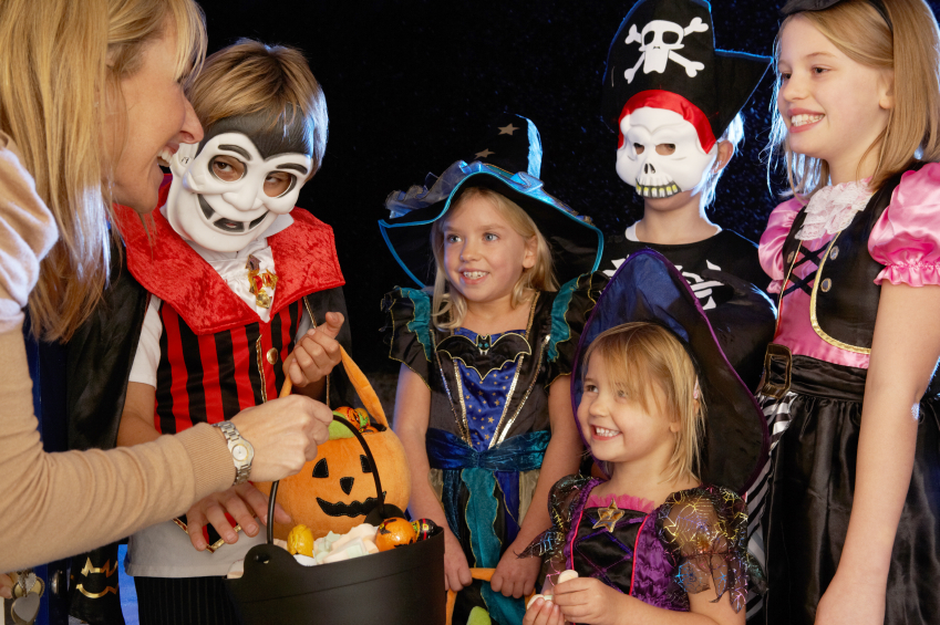 10 tips for safe and fun trick-or-treating