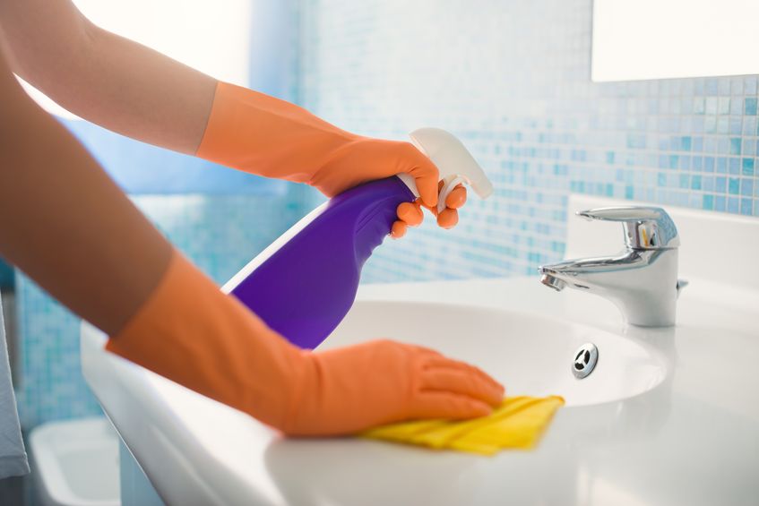 Deep cleaning your bathroom